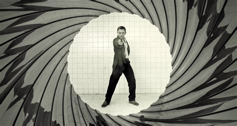 Becoming Bond: Character Through Clothes in Casino Royale.